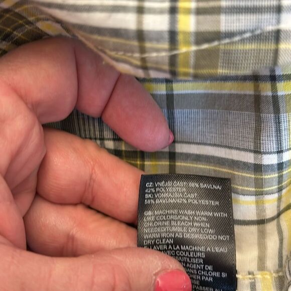 The North Face yellow gray plaid short snap button front shirt Size L EUC - Picture 12 of 12